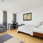 Studio Downtown By Renters