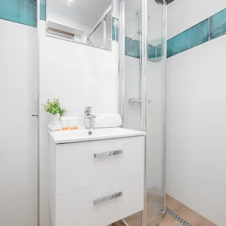 Studio Downtown By Renters דירה ורשה