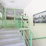 Studio Downtown By Renters *